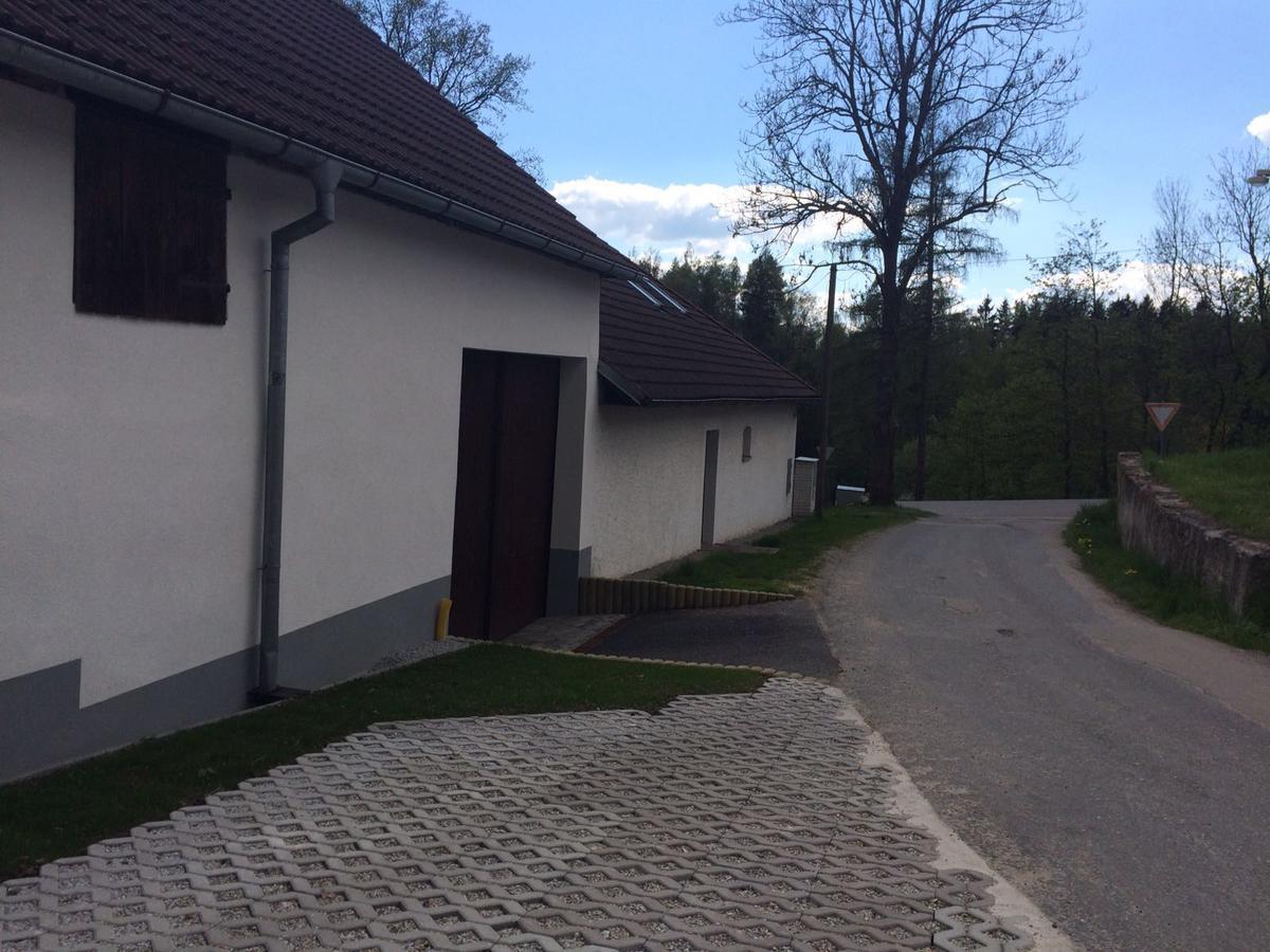 Ubytovani U Lva Žirovnice Kültér fotó